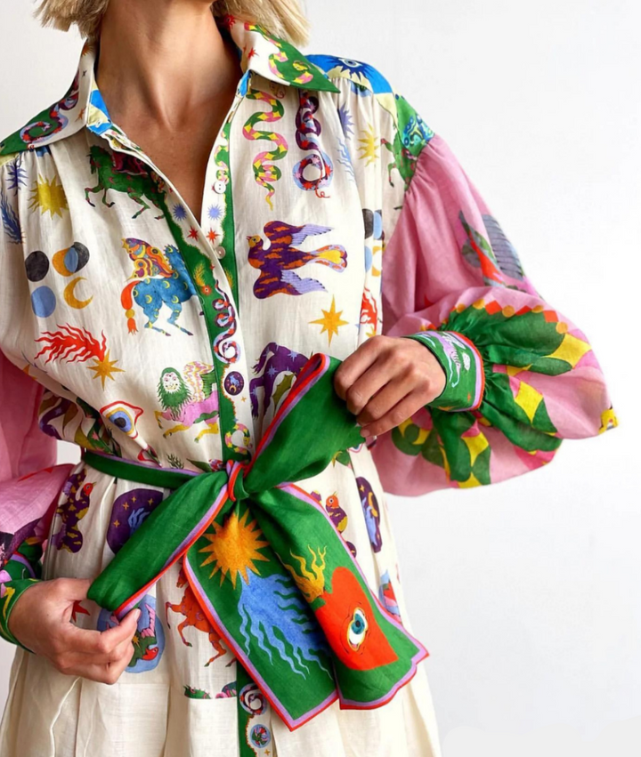 Pacific Bloom™ - Brightly colored costumes